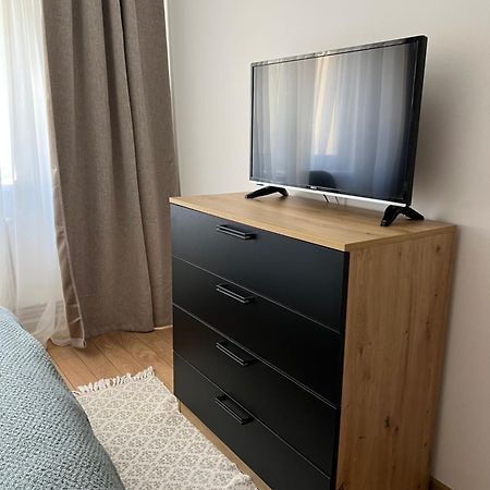 Apartament Centru รึมนิคูวัลเจีย ภายนอก รูปภาพ