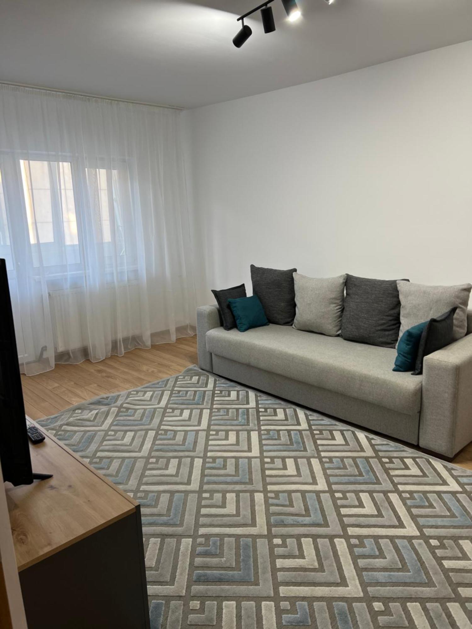 Apartament Centru รึมนิคูวัลเจีย ภายนอก รูปภาพ