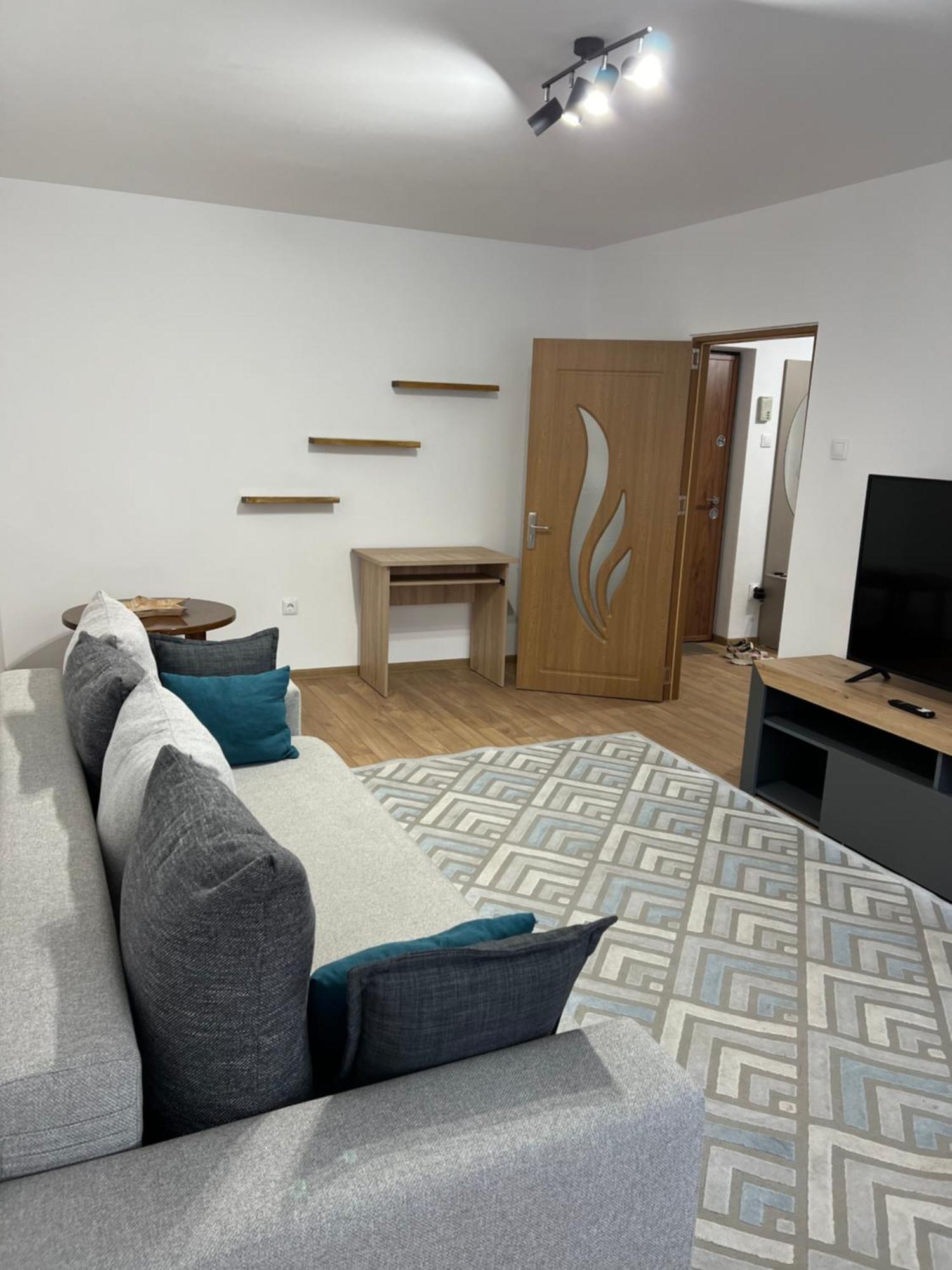 Apartament Centru รึมนิคูวัลเจีย ภายนอก รูปภาพ