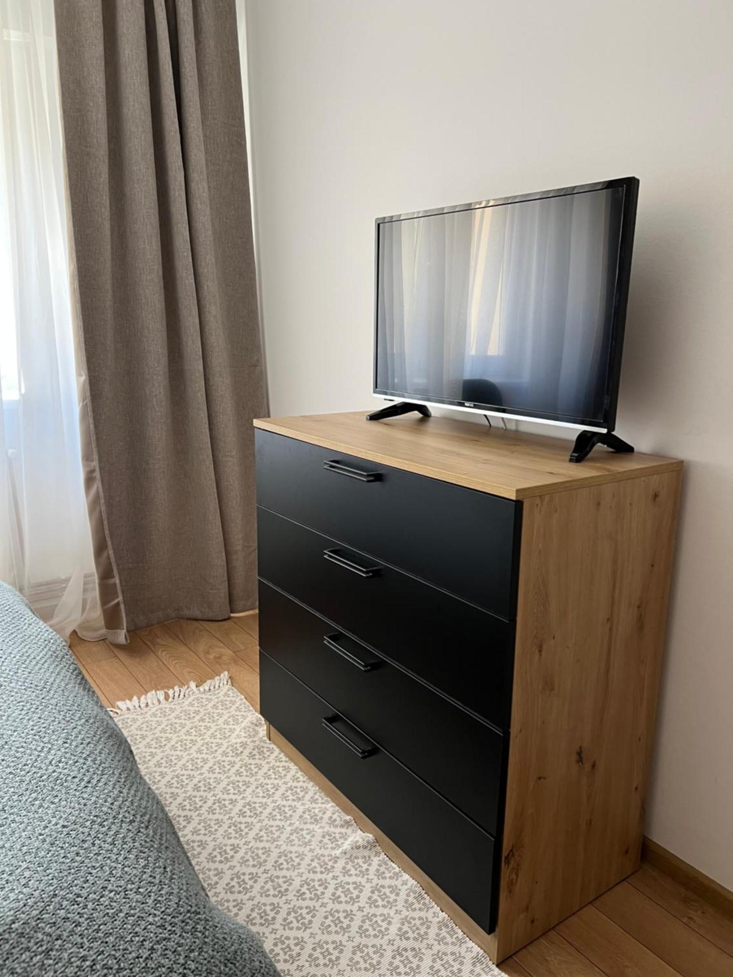 Apartament Centru รึมนิคูวัลเจีย ภายนอก รูปภาพ